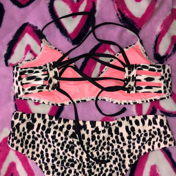 Leopard Print Swimsuit! - Picture 2 of 2